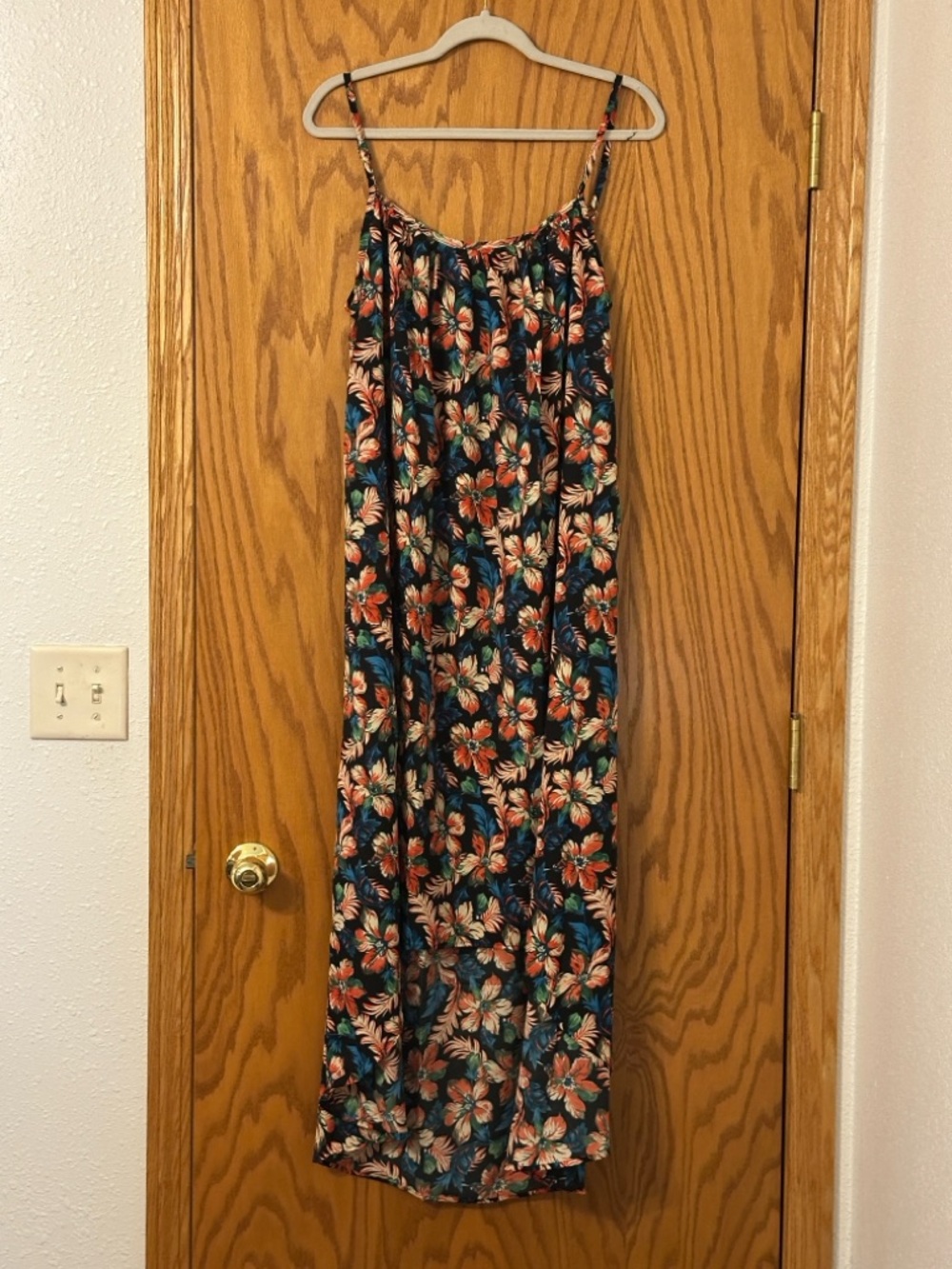 Coccole Floral Printed High Low Maxi Dress - NWOT - Size S/M (Fit up to large)
